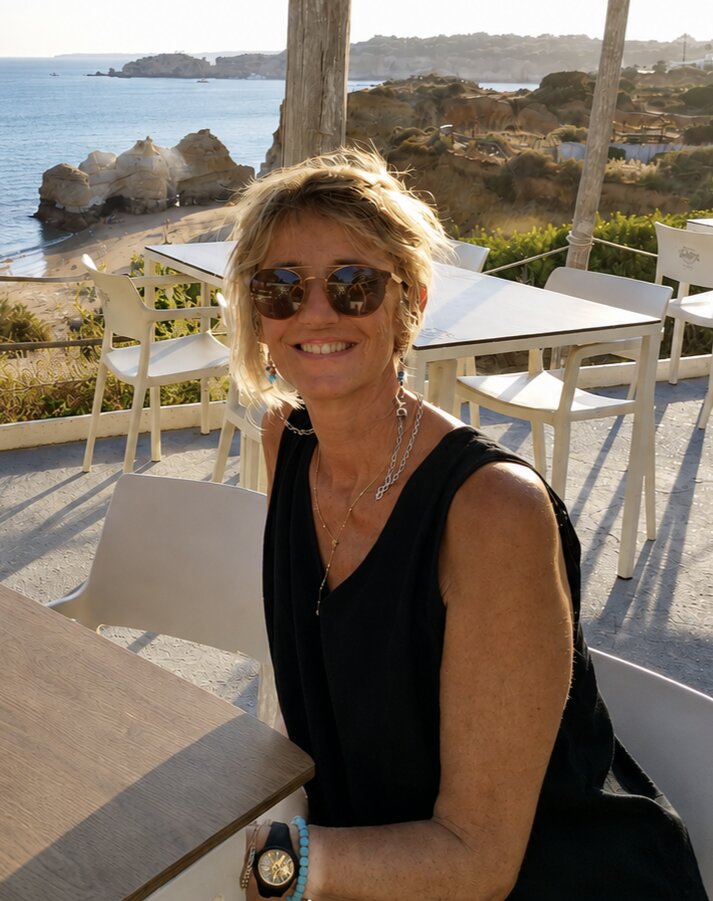 Caroline Tifé — Soins énergétiques Humains et Animaux - Reiki - LaHoChi - Triangle d'Or d'Isis