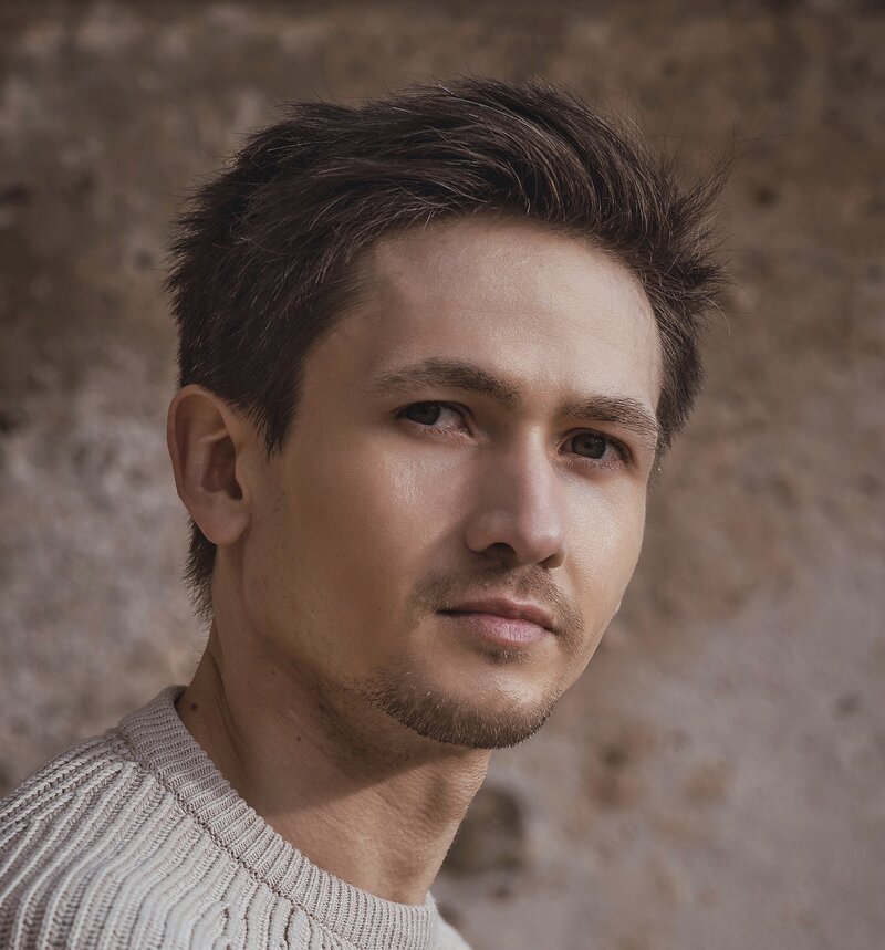 Jordan Landreau — Praticien en PNL, Hypnose, Constellations Familiales