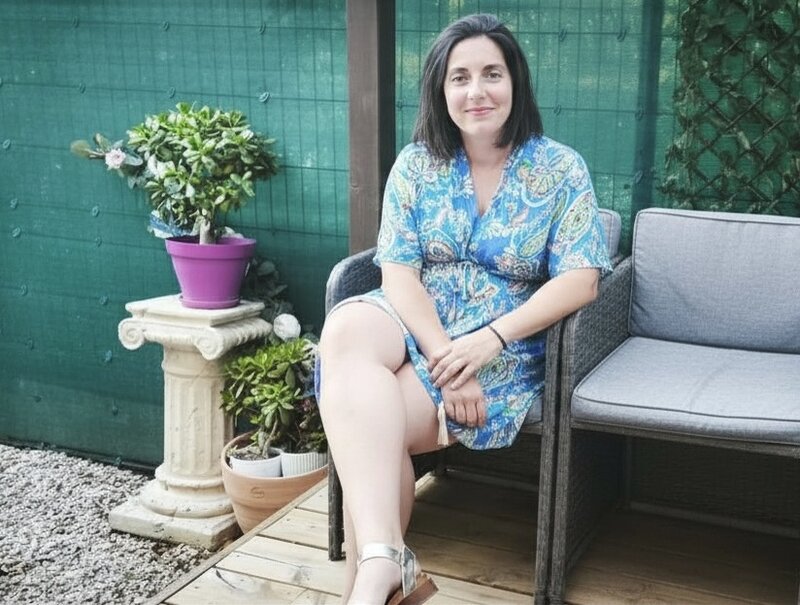 Brunet Céline — Sophrologue-Sophrologue en milieu aquatique et Psychogénéalogiste
